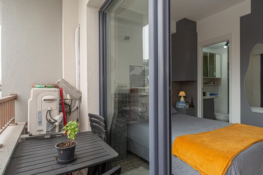 Varanda  de kitnet/studio para alugar com 1 quarto, 22m² em Consolação, São Paulo