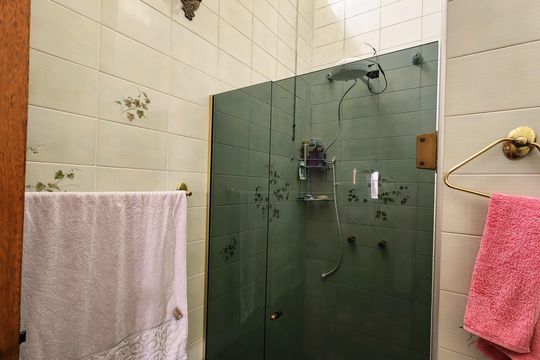 Banheiro Suíte de casa para alugar com 3 quartos, 468m² em Jardim da Fonte, Jundiaí