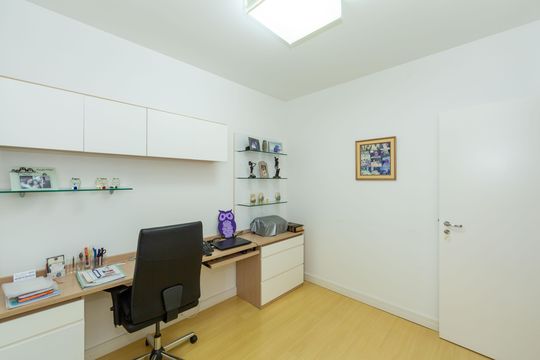 Quarto 2 de apartamento à venda com 4 quartos, 136m² em Belvedere, Belo Horizonte