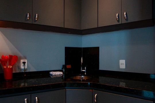Cozinha de apartamento à venda com 1 quarto, 60m² em Barra da Tijuca, Rio de Janeiro