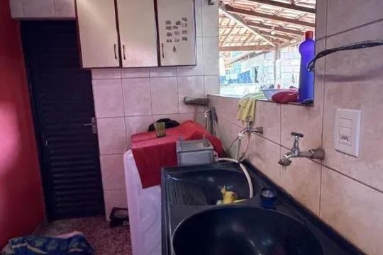 Lavanderia de casa à venda com 3 quartos, 200m² em Córrego Ferreira, Brumadinho