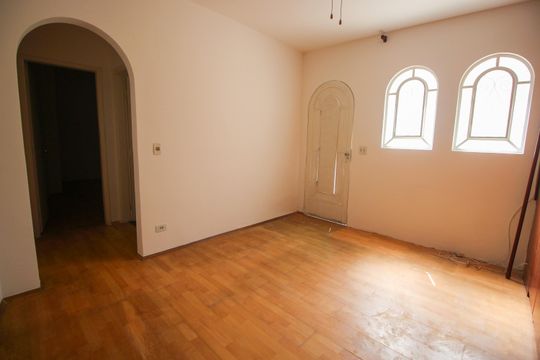 Edícula - sala de casa à venda com 2 quartos, 181m² em Jardim Londrina, São Paulo