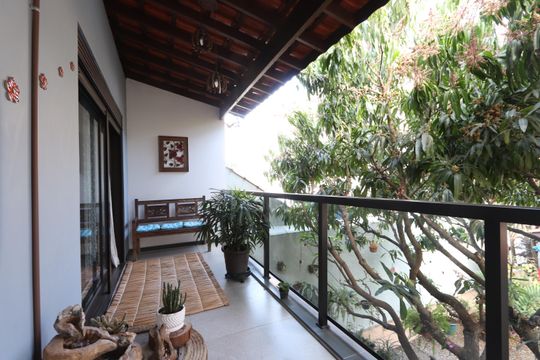 Varanda da Suíte 4 de casa à venda com 4 quartos, 260m² em Jardim Cotiana, São Paulo