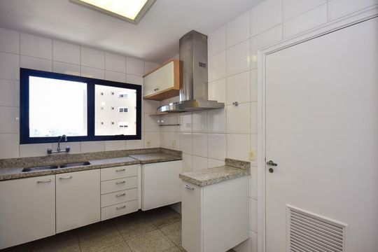 Cozinha de apartamento à venda com 4 quartos, 288m² em Panamby, São Paulo