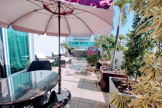 Apartamento à venda com 4 quartos, 267m² em Icaraí, Niterói