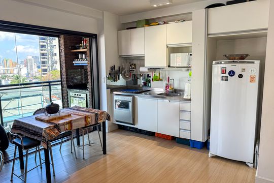Cozinha de kitnet/studio à venda com 1 quarto, 39m² em Sumarezinho, São Paulo