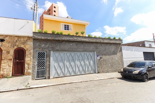 Fachada de casa à venda com 3 quartos, 300m² em Vila Siria, São Paulo