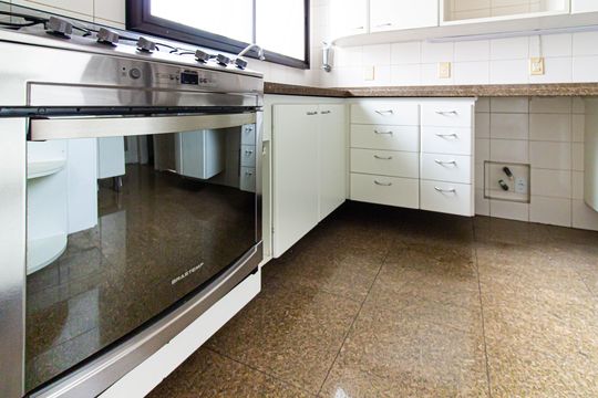 Cozinha de apartamento à venda com 4 quartos, 203m² em Perdizes, São Paulo