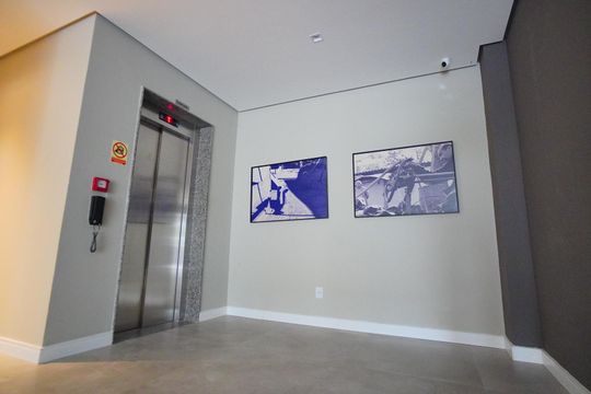 Hall - Elevador de apartamento para alugar com 1 quarto, 45m² em Petrópolis, Porto Alegre