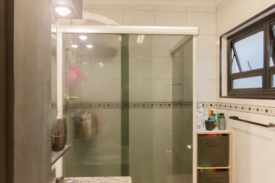 Banheiro de apartamento à venda com 2 quartos, 214m² em Vila Clementino, São Paulo