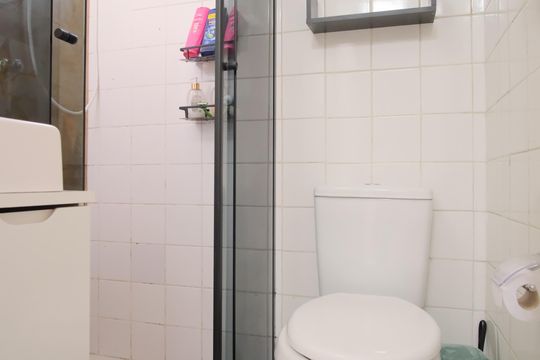 Banheiro Social de apartamento à venda com 2 quartos, 47m² em Vila Carrão, São Paulo