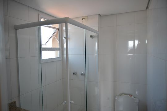 Banheiro Social de apartamento para alugar com 2 quartos, 55m² em Parque das Nações, Santo André