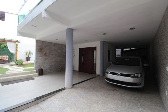 Garagem de casa de condomínio à venda com 2 quartos, 200m² em Taquara, Rio de Janeiro