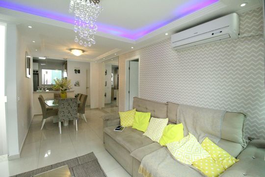 Casa de Condomínio à venda com 2 quartos, 200m² em Taquara, Rio de Janeiro