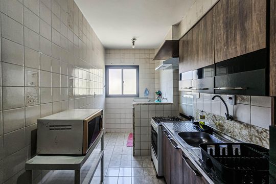 Cozinha de apartamento para alugar com 2 quartos, 82m² em Aparecida, Santos