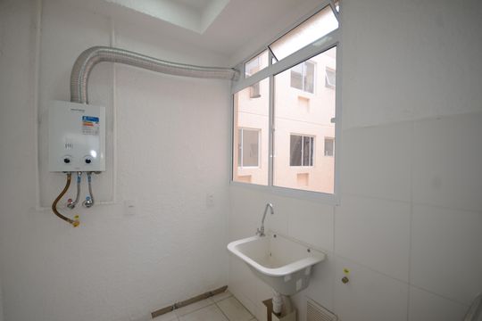 Cozinha e Área de Serviço de apartamento para alugar com 2 quartos, 41m² em Campo Grande, Rio de Janeiro