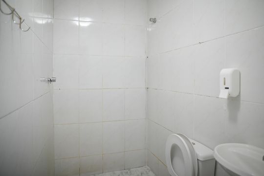 Banheiro de casa para alugar com 1 quarto, 40m² em Jardim Maria Estela, São Paulo