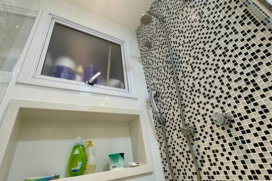 Banheiro da Suíte de apartamento à venda com 3 quartos, 84m² em Gopouva, Guarulhos