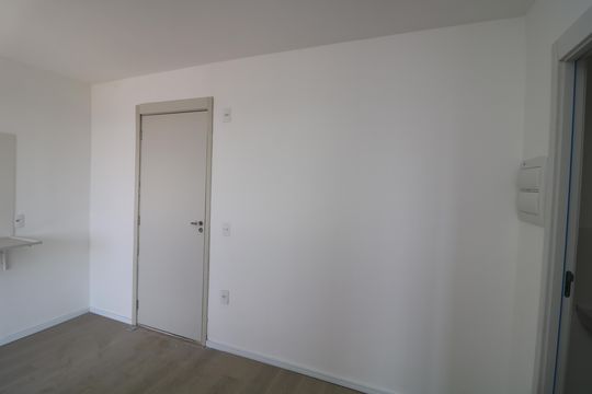 Sala de apartamento à venda com 1 quarto, 31m² em Vila Santa Clara, São Paulo