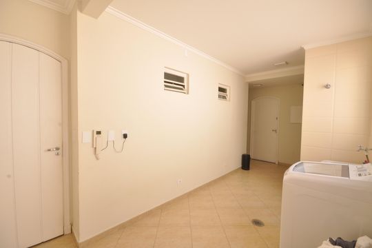 Área de serviço de casa para alugar com 4 quartos, 650m² em Jardim Leonor Mendes de Barros, São Paulo