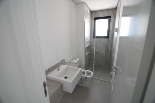 Banheiro de kitnet/studio à venda com 1 quarto, 48m² em Centro, Campinas