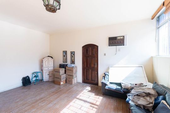 Sala de casa à venda com 5 quartos, 220m² em Andaraí, Rio de Janeiro