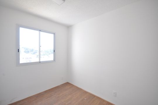 Quarto 1 de apartamento para alugar com 2 quartos, 32m² em Parque Novo Mundo, São Paulo