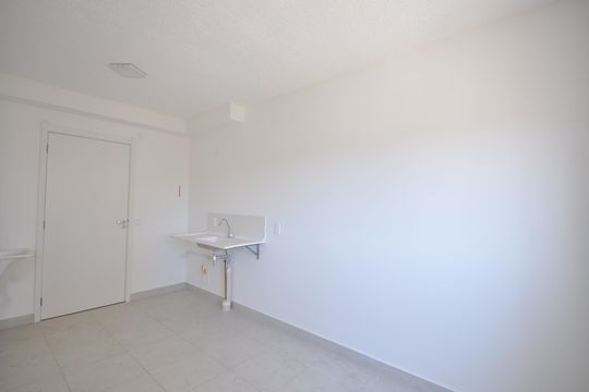 Sala de apartamento para alugar com 2 quartos, 32m² em Parque Novo Mundo, São Paulo