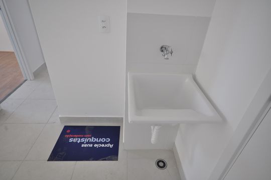 Área de serviço de apartamento para alugar com 2 quartos, 32m² em Parque Novo Mundo, São Paulo