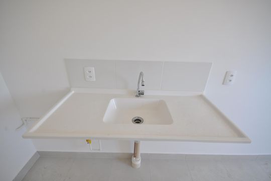 Cozinha de apartamento para alugar com 2 quartos, 32m² em Parque Novo Mundo, São Paulo