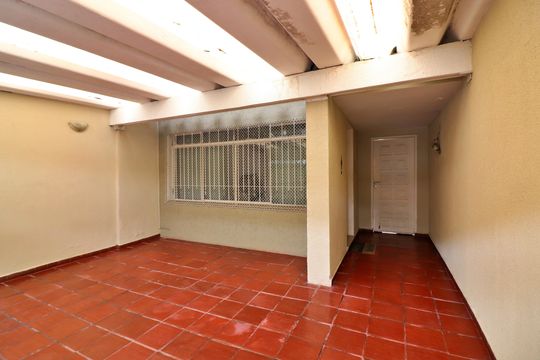 Garagem de casa à venda com 2 quartos, 120m² em Anchieta, São Bernardo do Campo