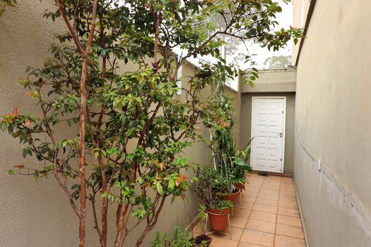 Corredor de casa à venda com 2 quartos, 120m² em Anchieta, São Bernardo do Campo