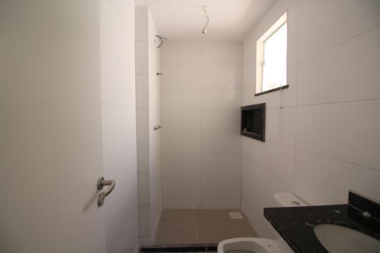 Suíte 1 - Banheiro de casa de condomínio à venda com 2 quartos, 81m² em Tanque, Rio de Janeiro