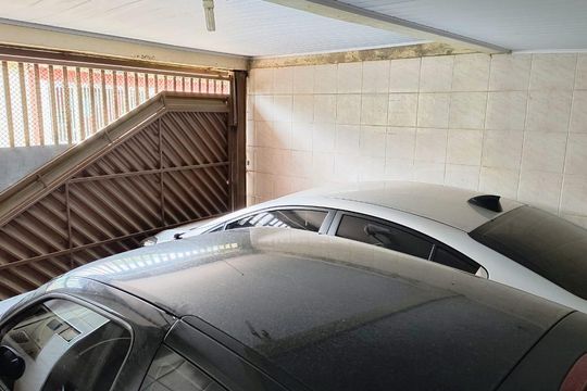 Garagem de casa à venda com 3 quartos, 120m² em Parque São Rafael, São Paulo