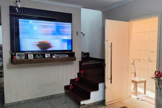 Sala de casa à venda com 3 quartos, 120m² em Parque São Rafael, São Paulo
