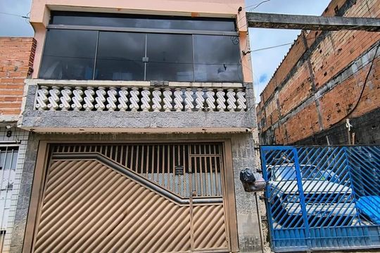 Fachada de casa à venda com 3 quartos, 120m² em Parque São Rafael, São Paulo