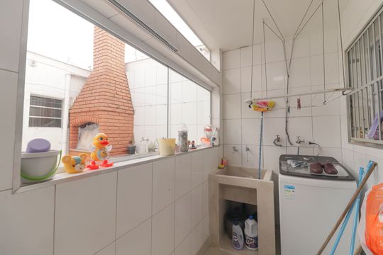 Área de Serviço de casa à venda com 3 quartos, 173m² em Jardim Shangai, Jundiaí