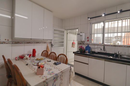 Cozinha de casa à venda com 3 quartos, 173m² em Jardim Shangai, Jundiaí