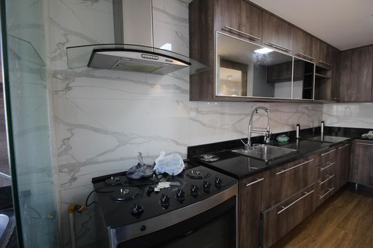Cozinha de apartamento para alugar com 3 quartos, 72m² em Anil, Rio de Janeiro