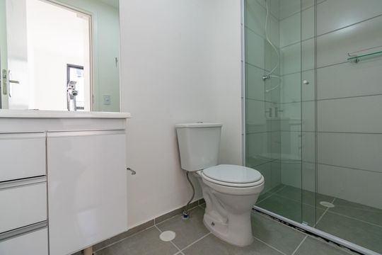 Banheiro da Suíte de apartamento para alugar com 1 quarto, 28m² em Jardim Oriental, São Paulo