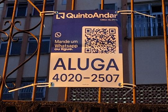 Placa de apartamento para alugar com 2 quartos, 50m² em Fátima, Niterói