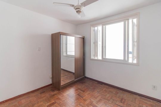 Quarto de apartamento para alugar com 1 quarto, 35m² em Menino Deus, Porto Alegre