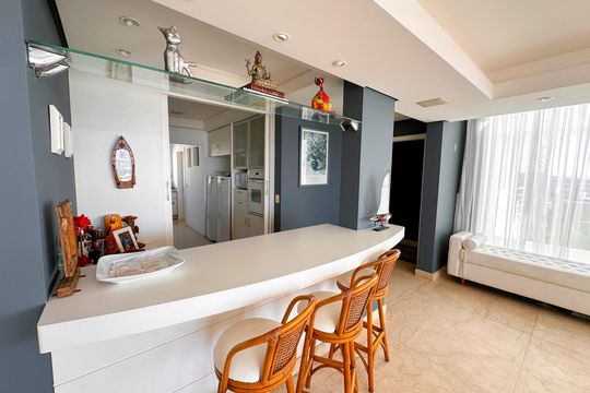 Varanda  de apartamento para alugar com 4 quartos, 250m² em Canasvieiras, Florianópolis