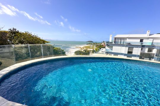 Área comum - Piscina de apartamento para alugar com 4 quartos, 250m² em Canasvieiras, Florianópolis