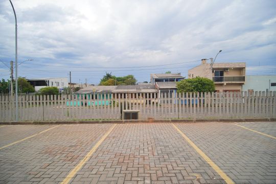 Garagem de apartamento para alugar com 2 quartos, 40m² em Santos Dumont, São Leopoldo