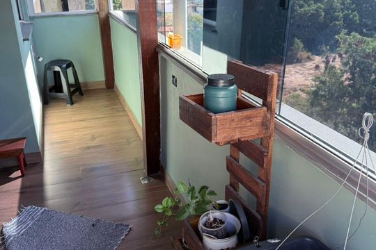 Varanda de casa à venda com 3 quartos, 180m² em Canadá, Contagem