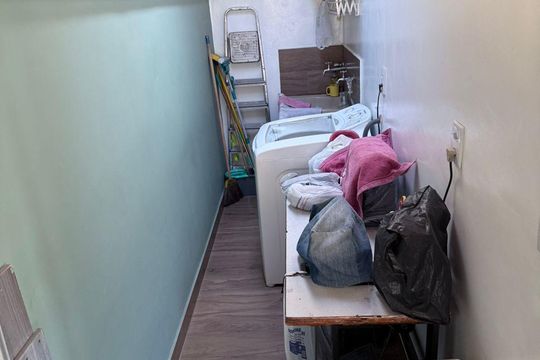 Lavanderia de casa à venda com 3 quartos, 180m² em Canadá, Contagem