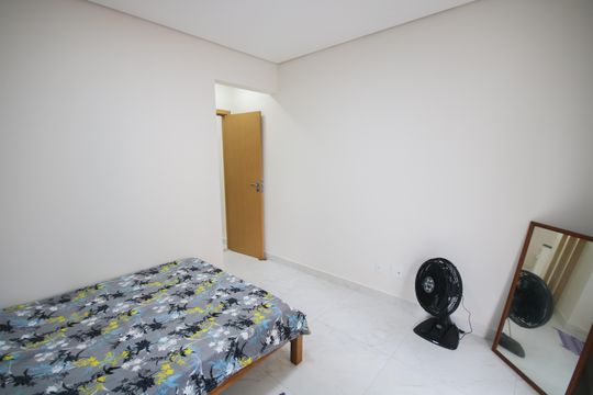 Suíte  de apartamento para alugar com 2 quartos, 70m² em Vila Caiçara, Praia Grande