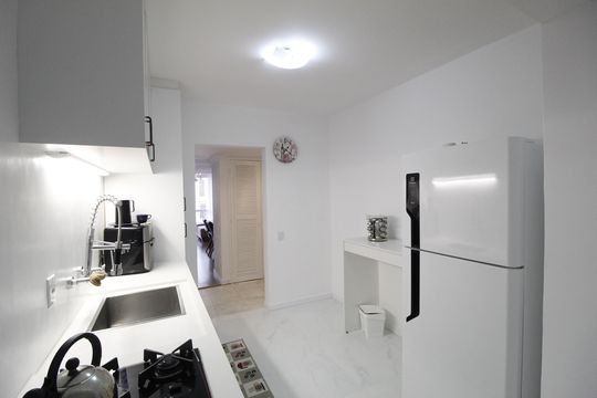 Cozinha de apartamento à venda com 3 quartos, 105m² em Bom Fim, Porto Alegre