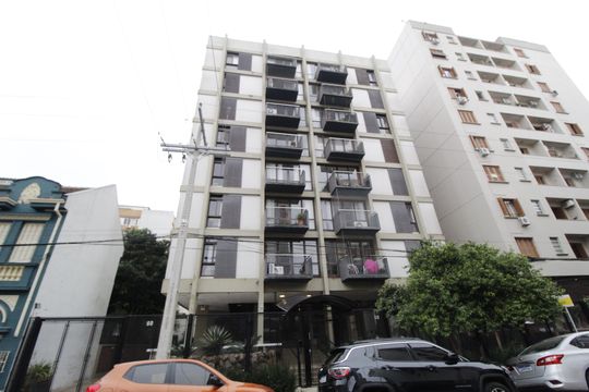 Fachada e portaria de apartamento à venda com 3 quartos, 105m² em Bom Fim, Porto Alegre